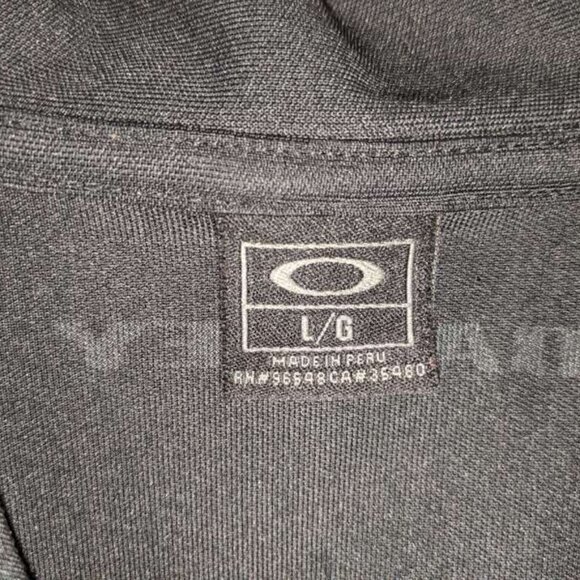 Oakley Golf Shirt - Picture 3 of 3